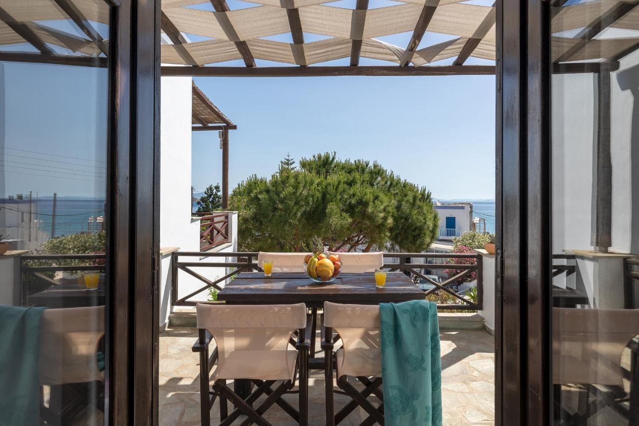 Cochili Rooms & Apartments Azolimnos Syros Exterior photo