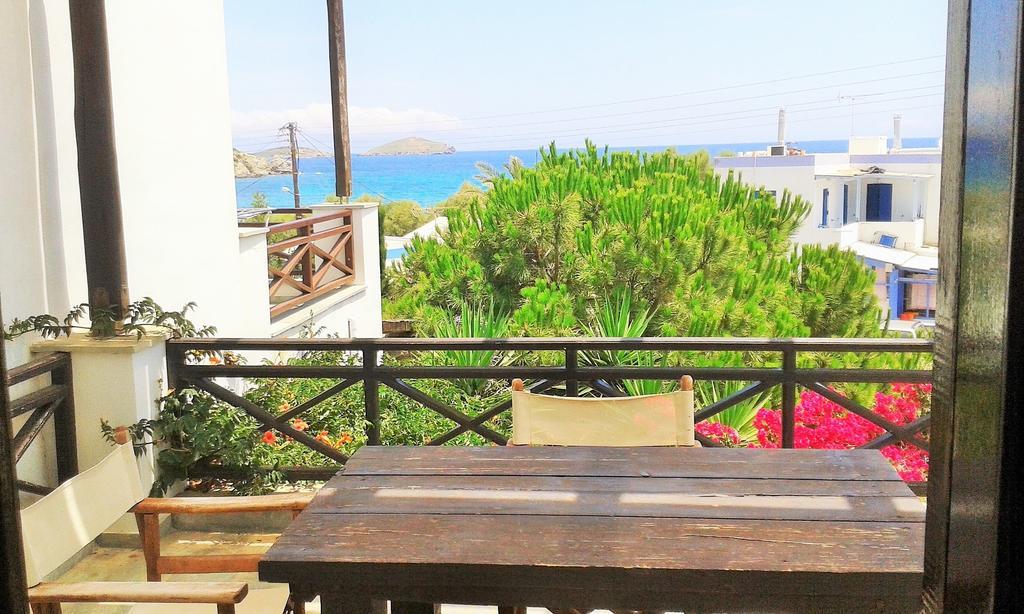 Cochili Rooms & Apartments Azolimnos Syros Room photo