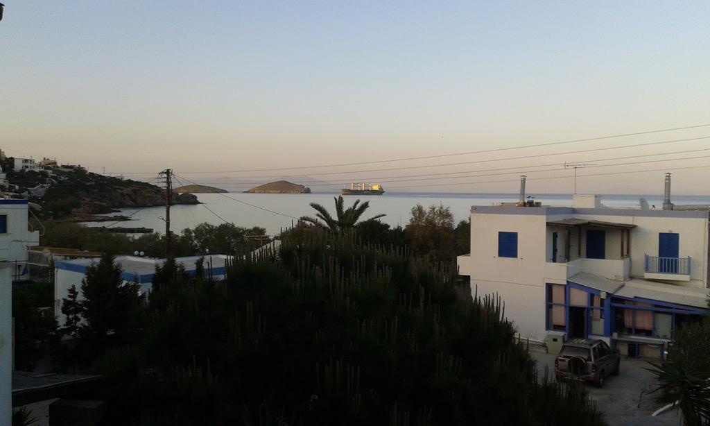 Cochili Rooms & Apartments Azolimnos Syros Exterior photo