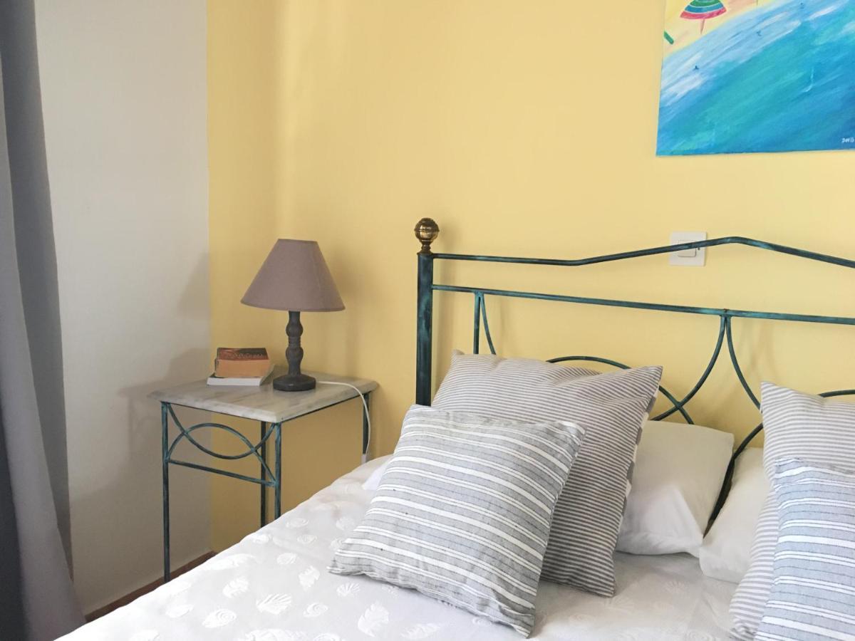 Cochili Rooms & Apartments Azolimnos Syros Exterior photo