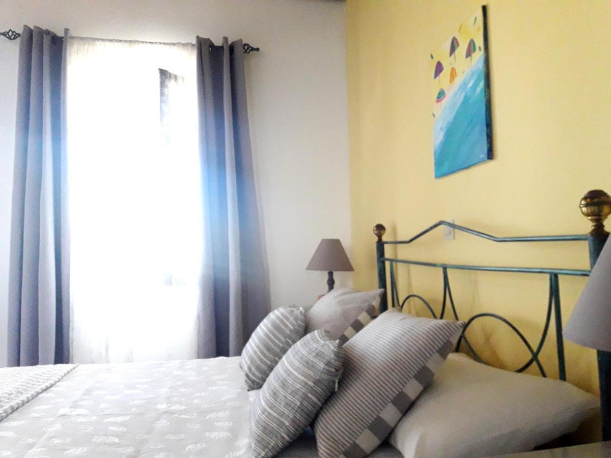 Cochili Rooms & Apartments Azolimnos Syros Exterior photo